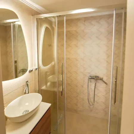 Apartment Fine Living A Few Steps To The Seaside Thessaloniki